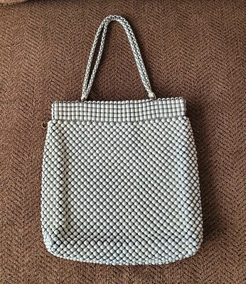 BOLSO DE NOCHE DE COLECCIÓN WHITING & DAVIS CREMA 2 ASAS CREMALLERA CADENA MALLA ESMALTADA  Foto 1 de 4