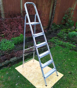 Abru Folding Aluminium 6 Step Ladder (Collect only Quinton, Birmingham B32) - Picture 1 of 18