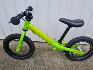 Isla Rothan Lightweight Balance Bike Green 12" Wheels In Good Used Conditions - Picture 1 of 10
