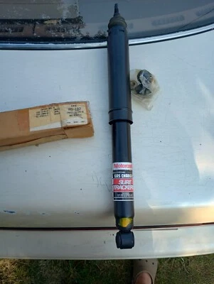 Amortiguador trasero Ford Mustang Capri 84-93 nuevo en stock Motorcraft SURE TRACKERS  Foto 1 de 4