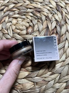 Mary Kay Cream Eye Color BEACH BLONDE 025868 Discontinued - Picture 1 of 3