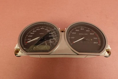 Tablero medidor velocímetro ultra Tri Glide 17-24 Harley FLHTCUTG Tri Glide 70900121D Foto 1 de 4