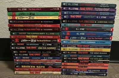 Huge Lot of 39 R.L. STINE Horror Stories: Fear Street Series Lot of Books - Imagem 1 de 4