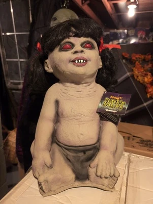 Espíritu Halloween Zombie Bebé Demoníaco COMO ESTÁ Gemmy Morbid Difícil de Encontrar Decoración de utilería Foto 1 de 4