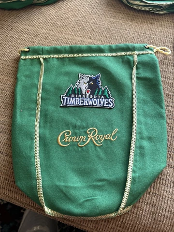 NBA  Minnesota Timberwolves Tribute Bag CROWN ROYAL BAG 750 Ml Cover