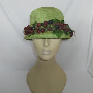 Vintage 1930's-40's Green Straw Helmet Cloche Hat Trimmed with Glass Grapes - Picture 1 of 8