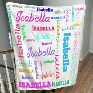 Manta de lanzamiento de nombre repetido personalizada | 30x40 | 50x60| 60x80 | vellón | visón - Imagen 1 de 4