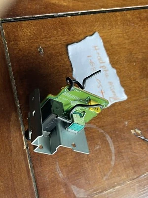 Sony SCD-XA777ES Piezas - Auriculares 1-682-057-11 Foto 1 de 4