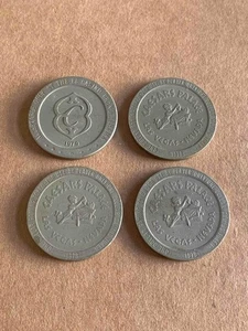 Lot of (4) Vintage 1979 Casino Gaming Tokens - Grand Bahama & Caesars Palace - Bild 1 von 6