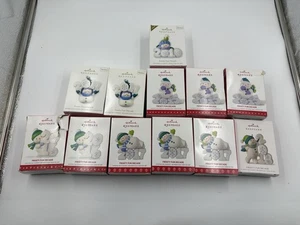 Hallmark Andenken Ornament 2010-2018 Frosty Fun Decade Menge 12 - Bild 1 von 5