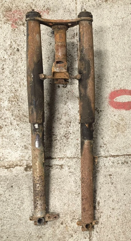 fourche telescopique a huile motobecane 125 175 D45 z46c z54c z2c z56c z26c z22c - Photo 1/1