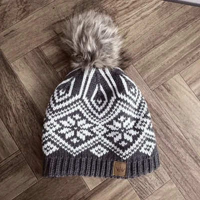 全新带标签 Panache 灰色白色 Fair Isle 针织 Beanie 女式帽子温暖户外舒适 #188 — 第 1/4 张图片