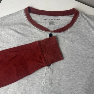 American Eagle Henley Langarm Tshirt Herren S grau rot Y2K Colorblock Baseball - Bild 1 von 9
