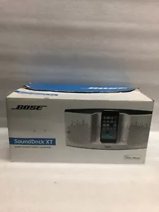 Bose SoundDock XT Speaker (White/Dark Gray) - Picture 1 of 9
