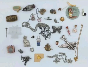 Costume Jewelry Small Figurines Lot Necklace Bracelet Pins Money Clip Animals - Picture 1 of 15
