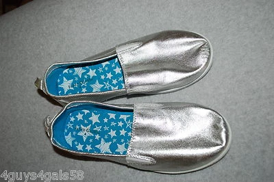 Girls Casual Shoes SHINY SILVER SLIP ON Boat Deck METALLIC Size 4 - Image 1 of 2