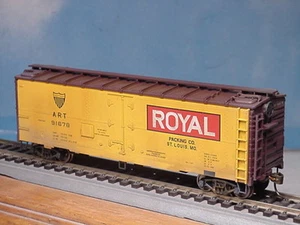 Pro Weathered Walthers Mainline Royal Art 50' Steel Meat Reefer # 91678 - Picture 1 of 3