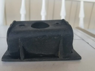 1970 Mustang L/H carcaça de luz indicadora traseira lateral do motorista DOZB-15A470 FABRICANTE DE EQUIPAMENTO ORIGINAL FORD - Imagem 1 de 4