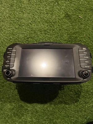 Receptor de radio navegación GPS 14-16 Kia Soul con mapa SD FABRICANTE DE EQUIPOS ORIGINALES USADO LIMPIO Foto 1 de 4