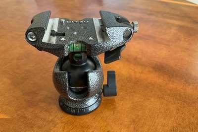 Gitzo GH1780QR Series 1 Magnesium Center Ball Head for Arca-Type QR plate - Image 1 of 4