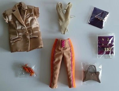 Integrity Toys Obsession Nu Face MVP Rayna Ahmadi COMPLETE Fashion Outfit - Image 1 of 4