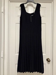 Elie Tahari womens The Halley Pleated Midi Sweater Dress size Medium Navy $325 - Picture 1 of 8
