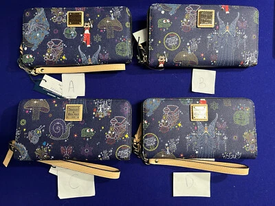 Cartera Dooney & Bourke Electrical Parade Mickey Main Street de los parques de Disney ELIGE 1  Foto 1 de 4