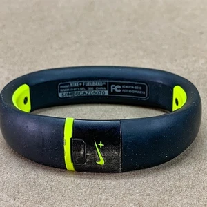Nike+ FuelBand SE WM0110-071-M/L LED Bluetooth Activity Tracker BAD BATTERY - Picture 1 of 8