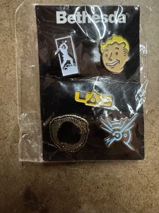 Bethesda Fallout 4 Pin Set - E3 2015 - Picture 1 of 2