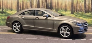 1:18 Norev Mercedes-Benz CLS Class Dealer Edition Diecast Titanium - Bild 1 von 15