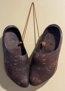 Vintage Holz Clogs Holland Dutch handgeschnitzte Schuhe 12" Länge - Bild 1 von 13