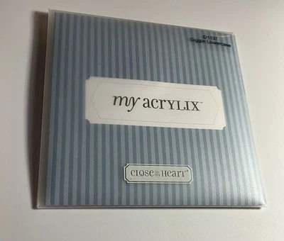 Estampillas acrílicas cerca de mi corazón risita minúscula D1137 - CTMH Foto 1 de 4