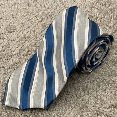 Corbata de hombre Calvin Klein azul, plateada, blanca a rayas 100 % seda Foto 1 de 4