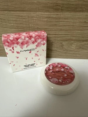 MAC Fleur Real High-Light Powder Boom Boom Bloom Collection New in Box - Image 1 of 4