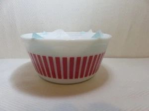 Vintage candy stripe set of 4 milk glass mixing bowls by Hazel Atlas - Bild 1 von 14