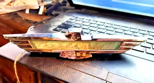 OEM 1956-1957 FORD THUNDERBIRD T-Bird Rear Trunk Emblem - Foto 1 di 2