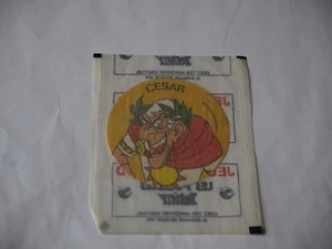 UDERZO ASTÉRIX AUTOCOLLANT DARGAUD 1976 NEUF DANS SON BLISTER N°7 - Picture 1 of 2