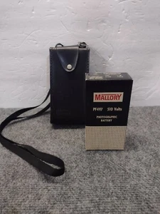 Vintage Mallory Photographic Flash Battery No. PF497 510 Volts with Case - Picture 1 of 3