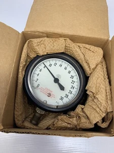 HELICOID 410-R 30 PSI PRESSURE GAGE - NEW - Picture 1 of 4