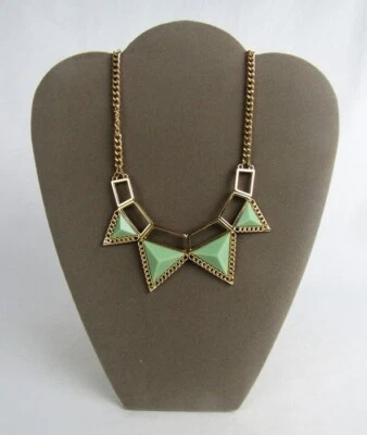 Collar con babero triángulo geométrico verde espuma de mar Cookie Lee longitud ajustable Foto 1 de 4