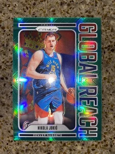 Nikola Jokic 2024-25 Panini Prizm Global Reach GREEN PRIZM Denver Nuggets serbia - Imagen 1 de 3