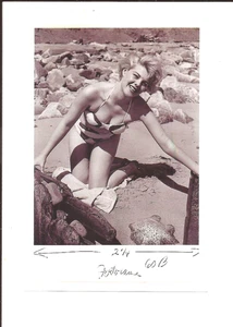 Vintage Pinup Girl Photo 50's/60's B&W Photo 4" x 6" Lot M - Picture 1 of 1