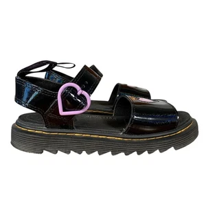 Sandalias Dr Martens Junior UK1.5 EU33.5 Corazones Marlowe Negro Charol Hebilla Niñas - Imagen 1 de 14