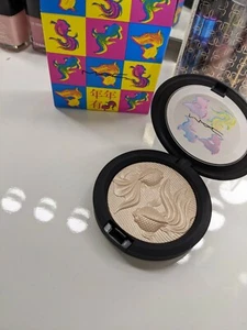 Authentic MAC Lunar New Year Double Gleam Extra Dimension Highlighter BNIB - Picture 1 of 4