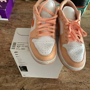 Size 10.5 - Air Jordan 1 Low Sunset Haze W - Picture 1 of 5