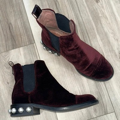 Botas sin cordones Louise Et Cie granate terciopelo perla adornadas talla 7 Foto 1 de 4