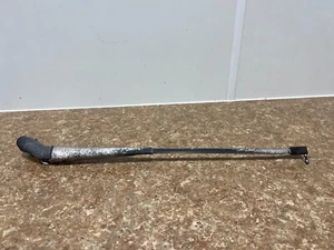 1992 OLDSMOBILE CUTLASS CIERA RIGHT PASSENGER SIDE WIPER ARM - Picture 1 of 5