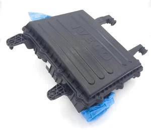 Carcasa de filtro de aire original Iveco 5802521860 con salida de sensor Daily 3.0 a partir de 2019 - Imagen 1 de 6