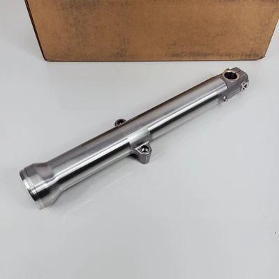 Deslizante de horquilla inferior derecha Dyna Sportster 2000-2007 OEM 45923-00 Foto 1 de 4