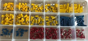375 ASSORTED INSULATED ELECTRICAL WIRE TERMINALS CRIMP CONNECTORS RED YELLOW BLU - Picture 1 of 2